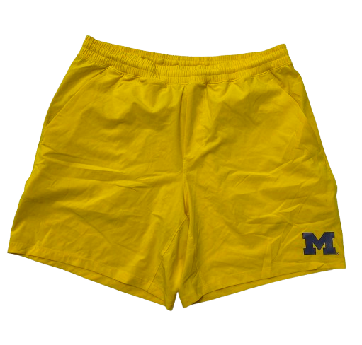 Cameron Williams Michigan Basketball Team Issued Lululemon Workout Shorts (Size XL)