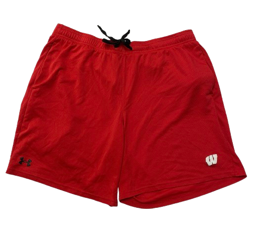 Darian Varner Wisconsin Football Team Issued Workout Shorts (Size XXL)