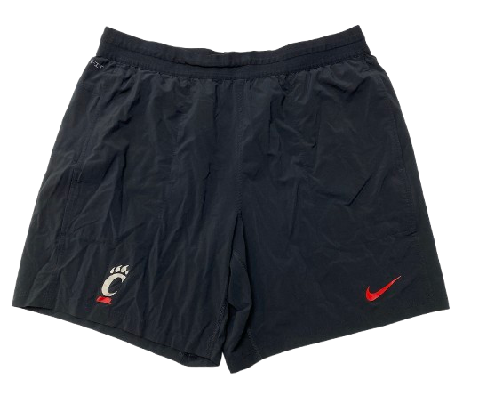 Darian Varner Cincinnati Football Team Issued Workout Shorts (Size XXL)