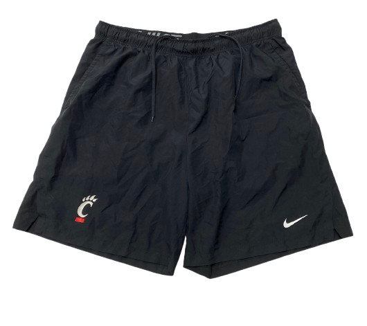 Darian Varner Cincinnati Football Team Issued Workout Shorts (Size XXL)