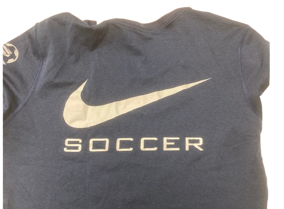 Alexa Wojnovich Villanova Soccer Team Issued Workout Shirt (Size L)