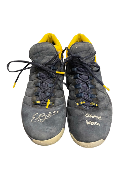 Eli Brooks Michigan Basketball SIGNED & INSCRIBED 2017-2018 MAUI INVITATIONAL GAME WORN Player Exclusive Shoes (Size 11.5) - Photo Matched