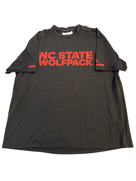 Dexter Wright NC State Football Team Issued Workout Shirt (Size XL)