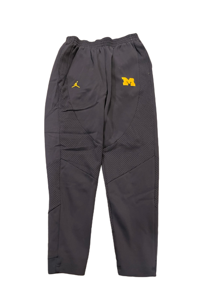 Brad Hawkins Michigan Football Team Exclusive Sweatpants with Number on Back (Size L)