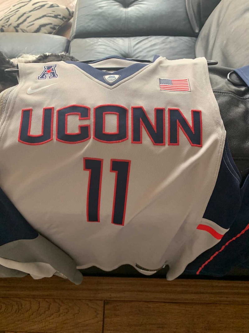 Ryan Boatright UCONN 2014-2015 Game Worn Jersey - Photo Matched