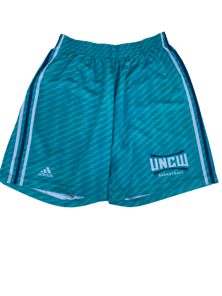 Devontae Cacok UNCW Basketball Practice Shorts (Size XXL)