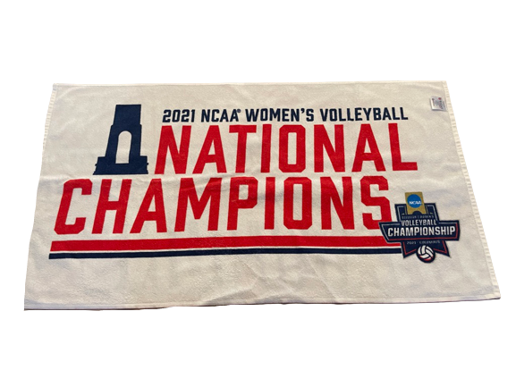 Sydney Hilley Wisconsin Volleyball SIGNED 2021 National Championship On-Court Celebration Towel