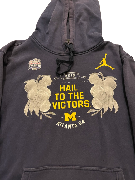 Hassan Haskins Michigan Football Team Issued Chick-fil-A Peach Bowl Sweatshirt (Size XL)