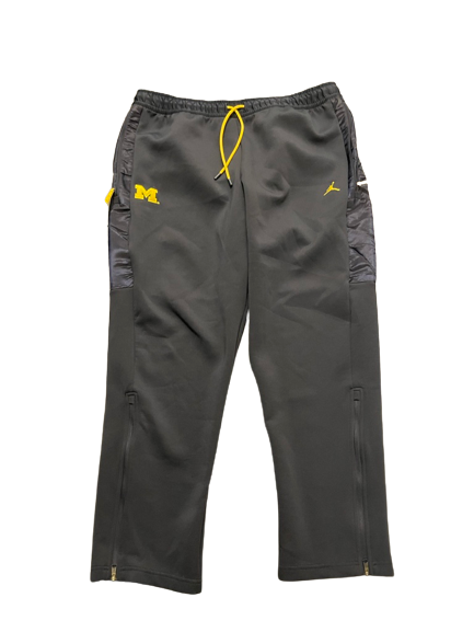 Chris Hinton Michigan Football Team Issued Sweatpants (Size 3XL)