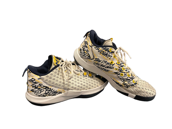Eli Brooks Michigan Basketball Player Exclusive CP3 Shoes (Size 11.5)
