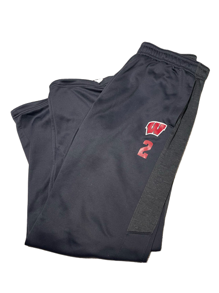 Sydney Hilley Wisconsin Volleyball Exclusive Sweatpants with Number (Size L)