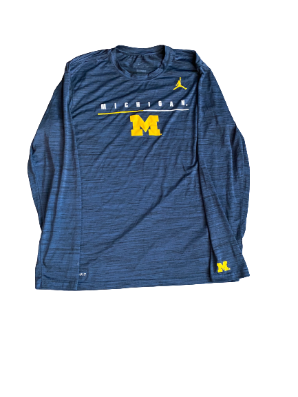 Zavier Simpson Michigan Basketball Jordan Long Sleeve Shirt (Size L)