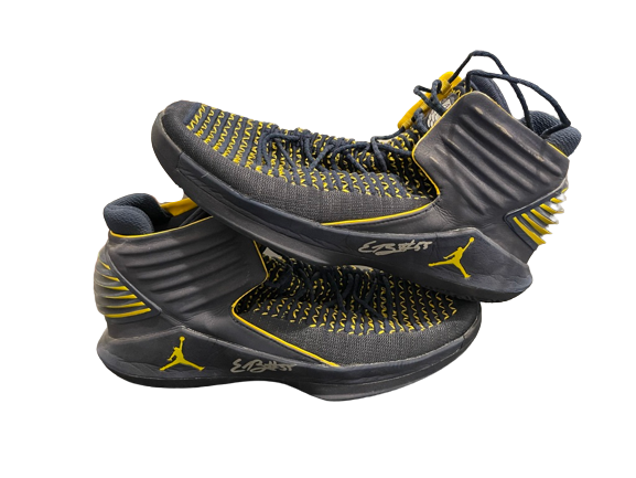 Eli Brooks Michigan Basketball SIGNED PRACTICE WORN Player Exclusive Shoes (Size 11.5)