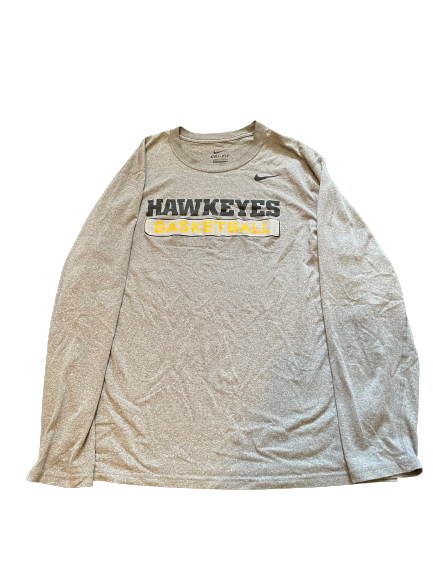 Luka Garza Iowa Basketball Team Issued Long Sleeve Workout Shirt (Size XL)