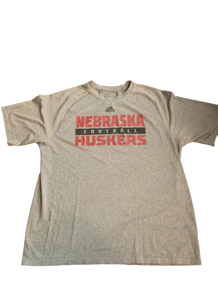 Tyler Hoppes Nebraska Football Team Issued Workout Shirt (Size XL)