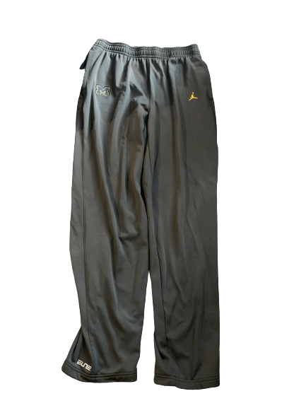 Michigan Basketball Jordan Sweatpants (Size L)