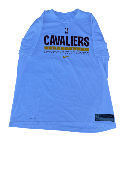 Charles Matthews Cleveland Cavaliers Team Issued Short Sleeve Shirt (Size L)