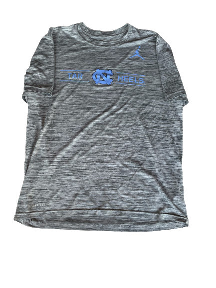 K.J. Smith North Carolina Basketball Team Issued Workout Shirt (Size L)