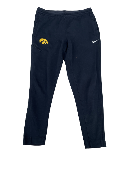 Maishe Dailey Iowa Basketball Team Issued Sweatpants (Size XL)
