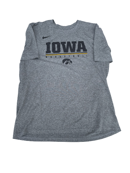 Maishe Dailey Iowa Basketball Team Issued Workout Shirt (Size L)