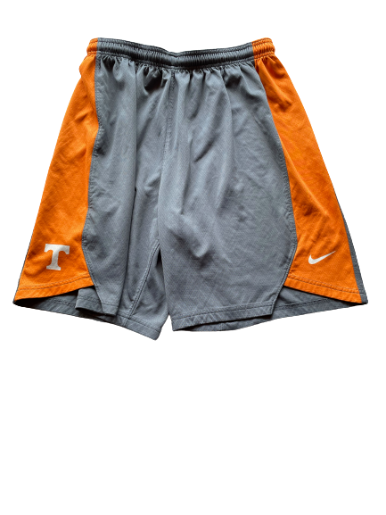 Yves Pons Tennessee Basketball Player Exclusive Practice Shorts (Size XL)
