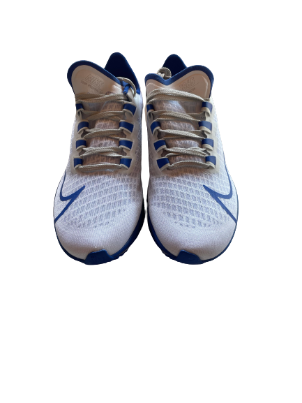 Gabby Curry Kentucky Volleyball SIGNED Shoes