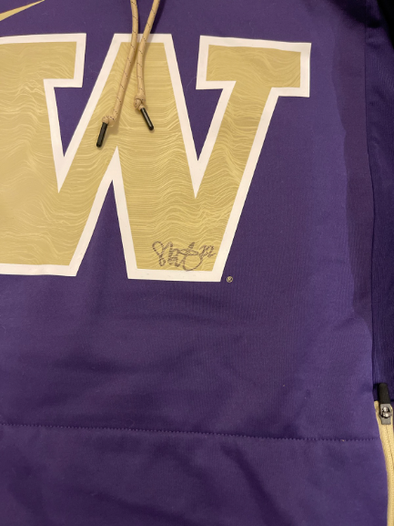 Sis Bates Washington Softball Team Issued SIGNED Sweatshirt (Size S)