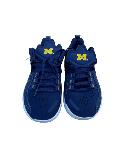 Danielle Rauch Michigan Basketball Team Issued Shoes (Size 7 Men&