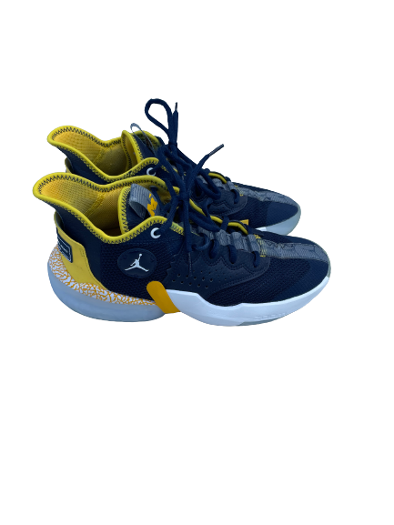 Danielle Rauch Michigan Basketball Player Exclusive Shoes (Size 7 Men&