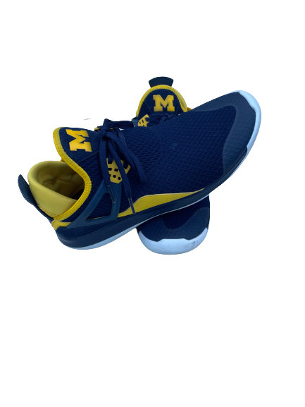 Danielle Rauch Michigan Basketball Team Issued Shoes (Size 9 Men&
