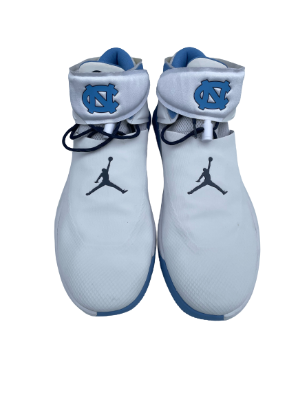 Sterling Manley North Carolina Basketball Player Exclusive Jordan Why Not 0.1 Westbrook Shoes (Size 16)