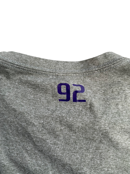 Levi Onwuzurike Washington Football Nike T-Shirt With Number on Back (Size XXL)