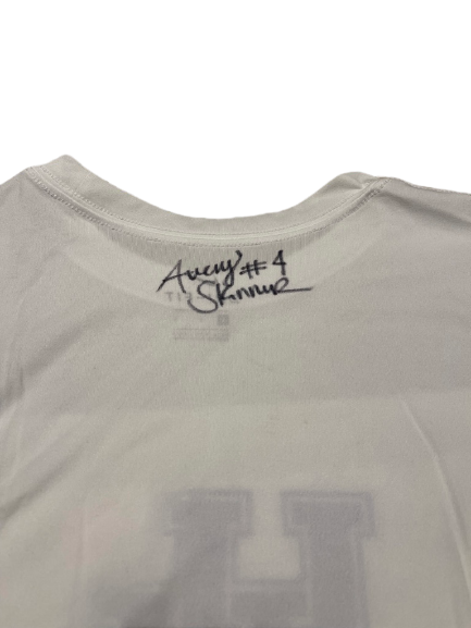 Avery Skinner Kentucky Volleyball SIGNED T-Shirt (Size L)