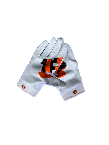 Hardy Nickerson Jr. Cincinnati Bengals Player Exclusive Football Gloves (Size XL)