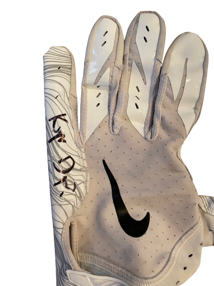 Kyle Dugger New England Patriots SIGNED Game Worn Gloves - Photo Matched