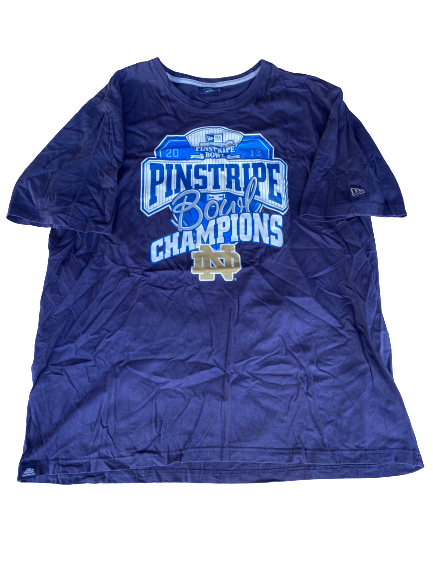 Scott Daly Notre Dame Football 2013 Pinstripe Bowl Champions T-Shirt (Size XXXXL)