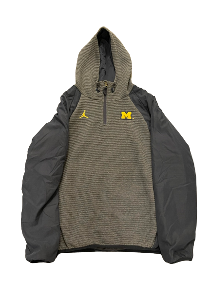 Brad Hawkins Michigan Football Team Exclusive Quarter-Zip Jacket Pullover (Size L)