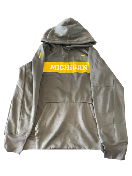 Paige Jones Michigan Volleyball Team Exclusive Sweatshirt with Number & "Volleyball" on Back (Size S)