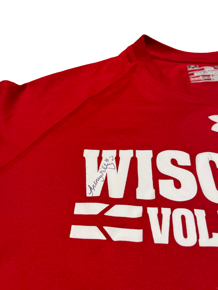 Sydney Hilley Wisconsin Volleyball SIGNED Practice Shirt with Number on Back (Size M)