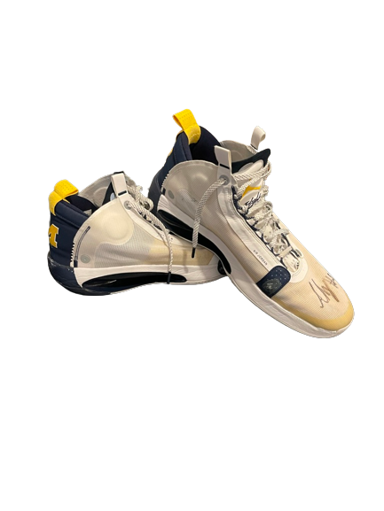 Adrien Nunez Michigan Basketball SIGNED GAME WORN Player Exclusive Shoes (Size 14) - Photo Matched