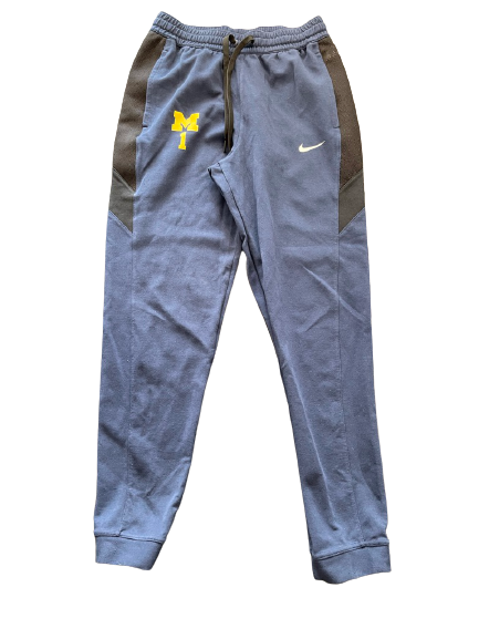 Paige Jones Michigan Volleyball Team Exclusive Sweatpants with Number (Size M)