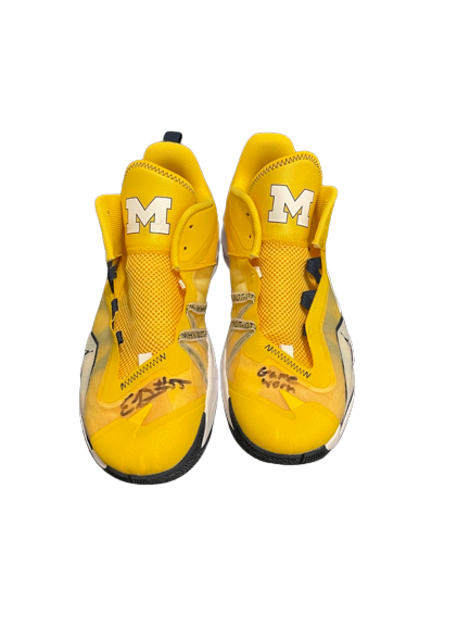 Eli Brooks Michigan Basketball SIGNED & INSCRIBED 2021-2022 GAME WORN Player Exclusive Shoes (Size 11.5) - Photo Matched