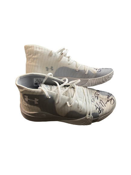 John Mooney Notre Dame Basketball SIGNED Training Shoes (Size 15)