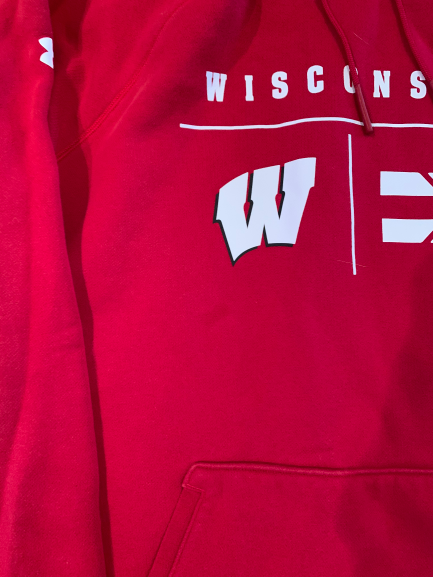 Garrett Groshek Wisconsin Football Sweatshirt (Size XL)