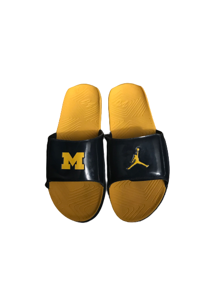 Nolan Ulizio Michigan Team Issued Slides (Size 15)
