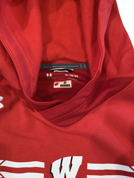 Garrett Groshek Wisconsin Football Under Armour Sweatshirt (Size XL)