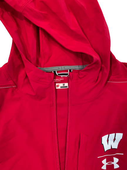 Garrett Groshek Wisconsin Football Short Sleeve 1/4 Zip Hoodie (Size XL)