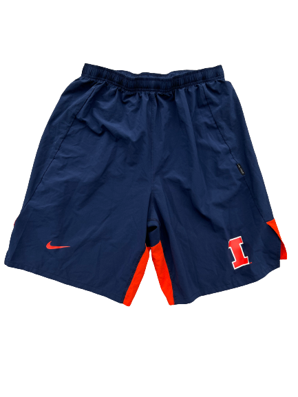 Brandon Peters Illinois Football Team Issued Workout Shorts (Size L)