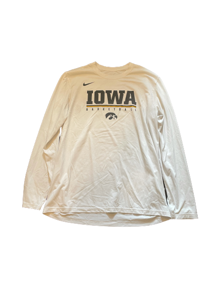 Luka Garza Iowa Basketball Team Issued Long Sleeve Workout Shirt (Size L)