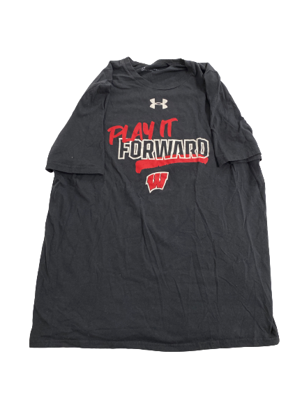 Jade Demps Wisconsin Volleyball Team-Issued T-Shirt (Size L)
